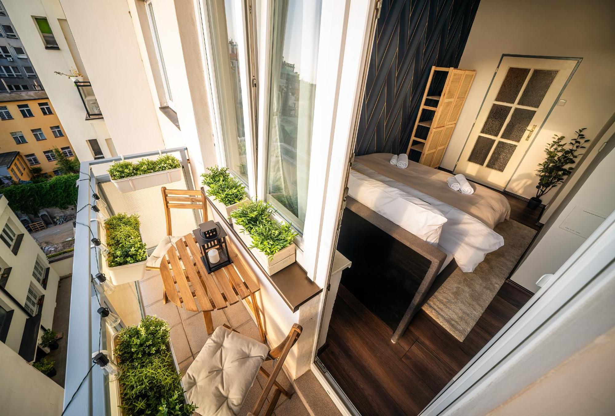 Michal&Michael'S Central Apartments ปราก ภายนอก รูปภาพ