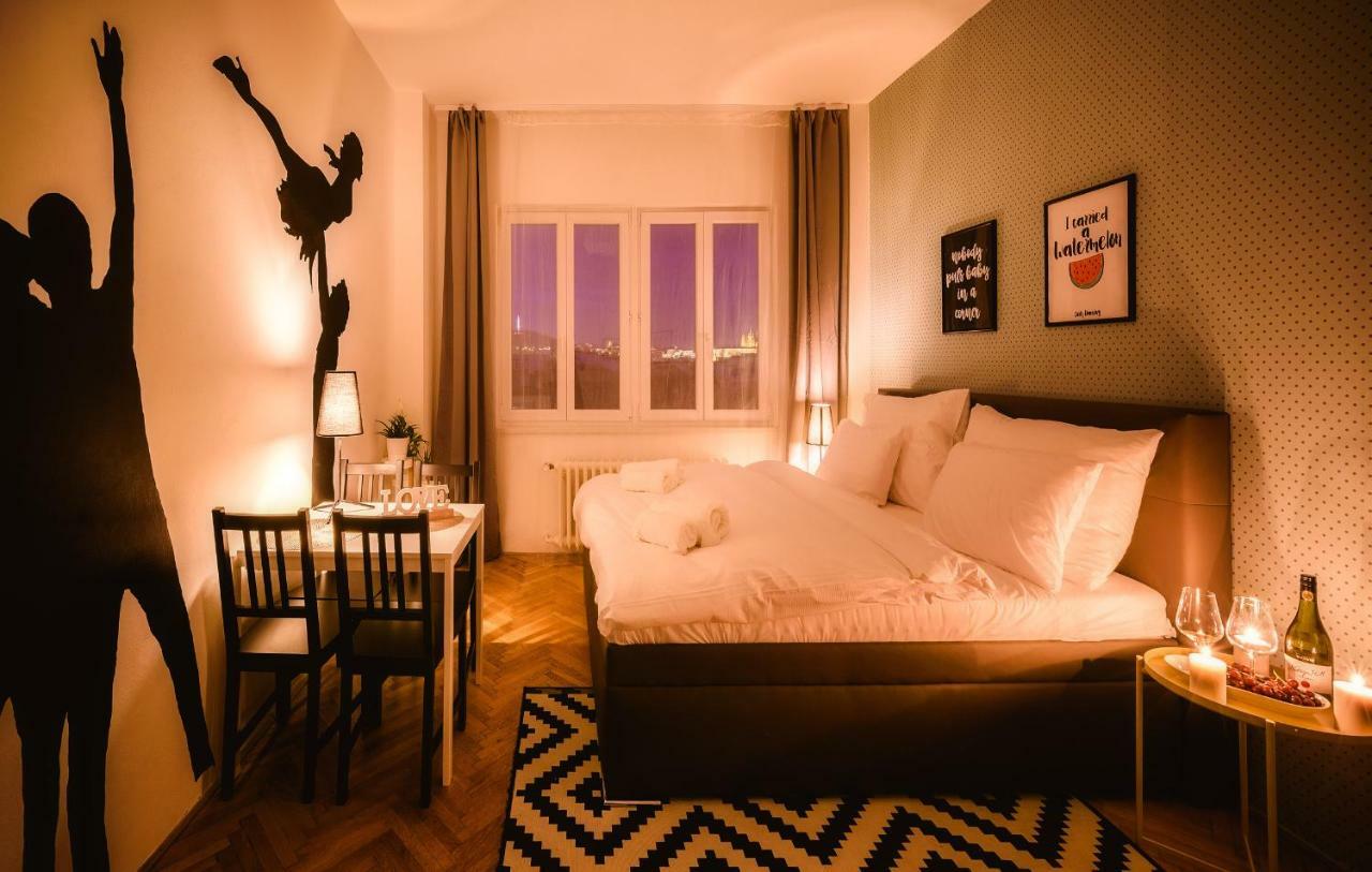 Michal&Michael'S Central Apartments ปราก ภายนอก รูปภาพ
