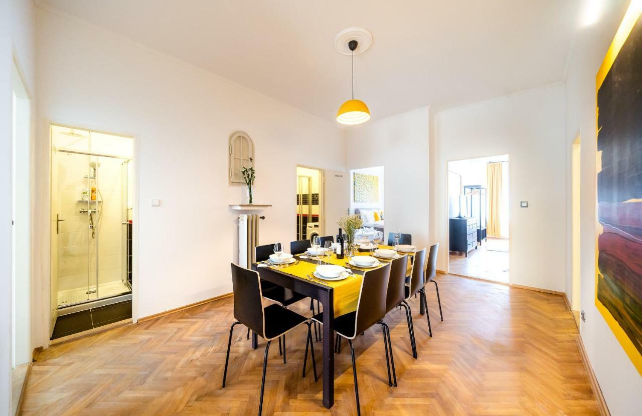 Michal&Michael'S Central Apartments ปราก ภายนอก รูปภาพ