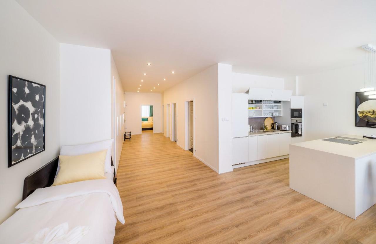 Michal&Michael'S Central Apartments ปราก ภายนอก รูปภาพ
